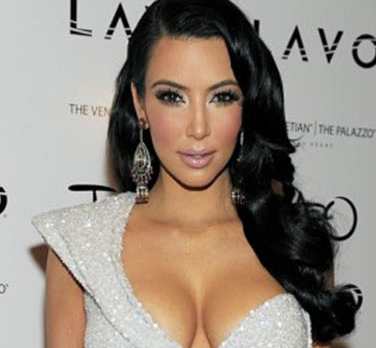 dress-like-kim-kardashian-2